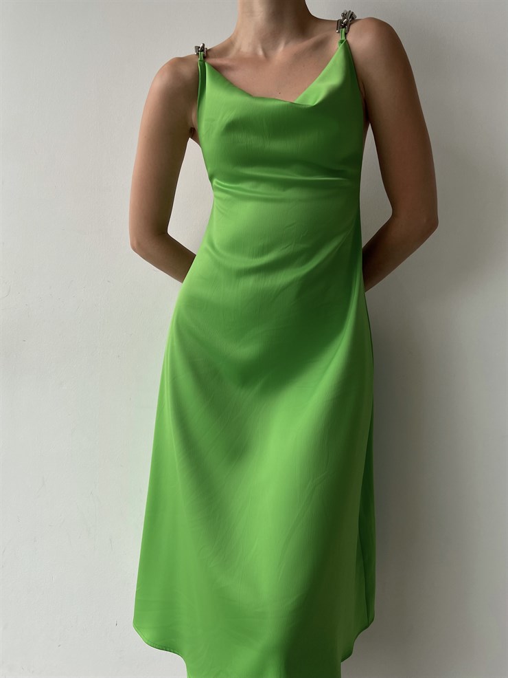 Degaje Yaka Saten Sırt Dekolteli  Zincir Askılı Larina Kadın Yeşil Midi Elbise 22Y000364