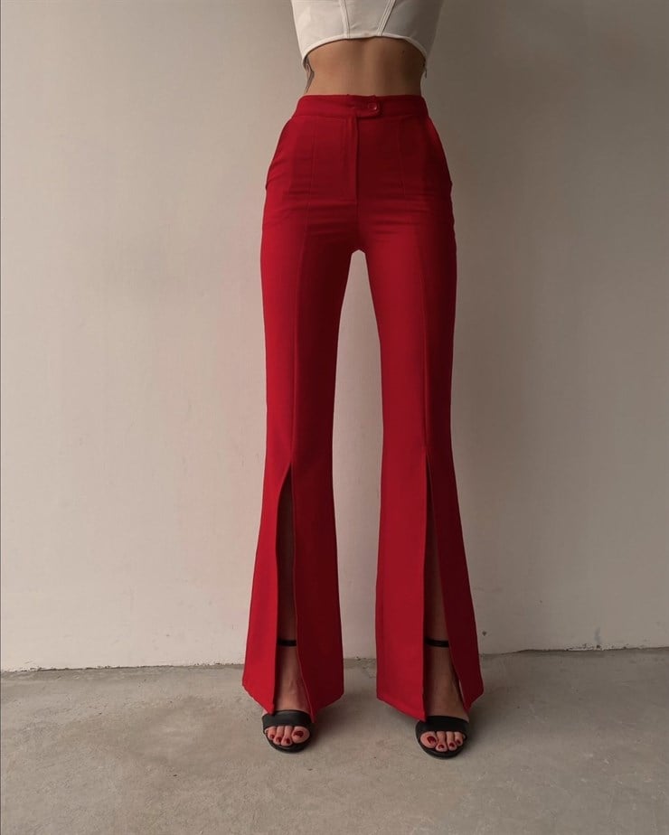 İspanyol Paçası Yırtmaçlı Bryana Kadın Kırmızı Pantolon 22K000329