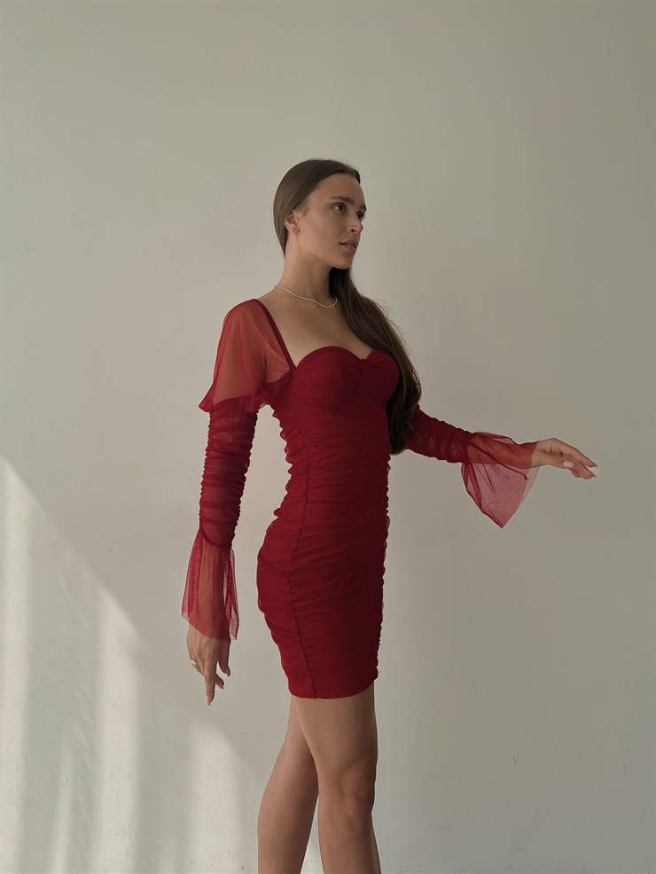 Kalp Yaka Omuz Lastikli Uzun Kol Drape Detaylı Valter Kadın Kırmızı Mini Tül Elbise 23K000043