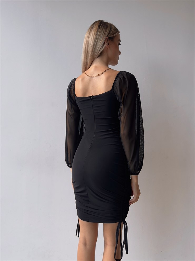 Kare Yaka Uzun Kol Eteği Drapeli Ve Ayarlanabilir Bağcıklı Carl Kadın Siyah Elbise 23K000032