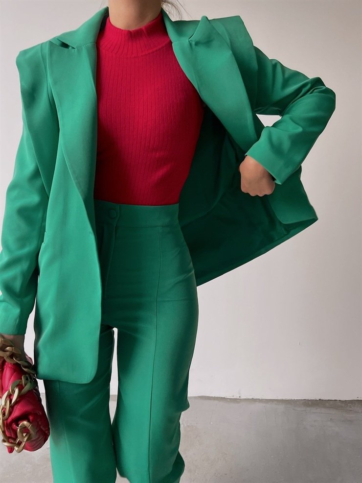 Omuzları Parça Detaylı Brisha Kadın Yeşil Ceket Pantolon Takım 22K000508