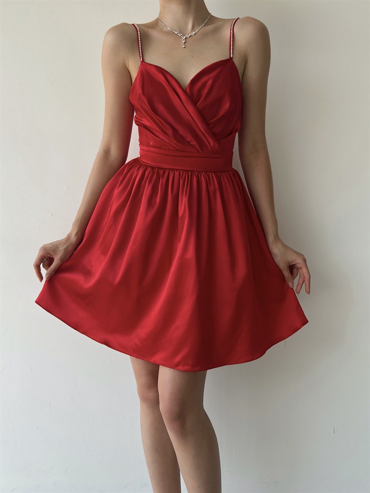 Saten Kuvaze Yaka Plileli Vesper Kadın Kırmızı Mini Elbise 22Y000322