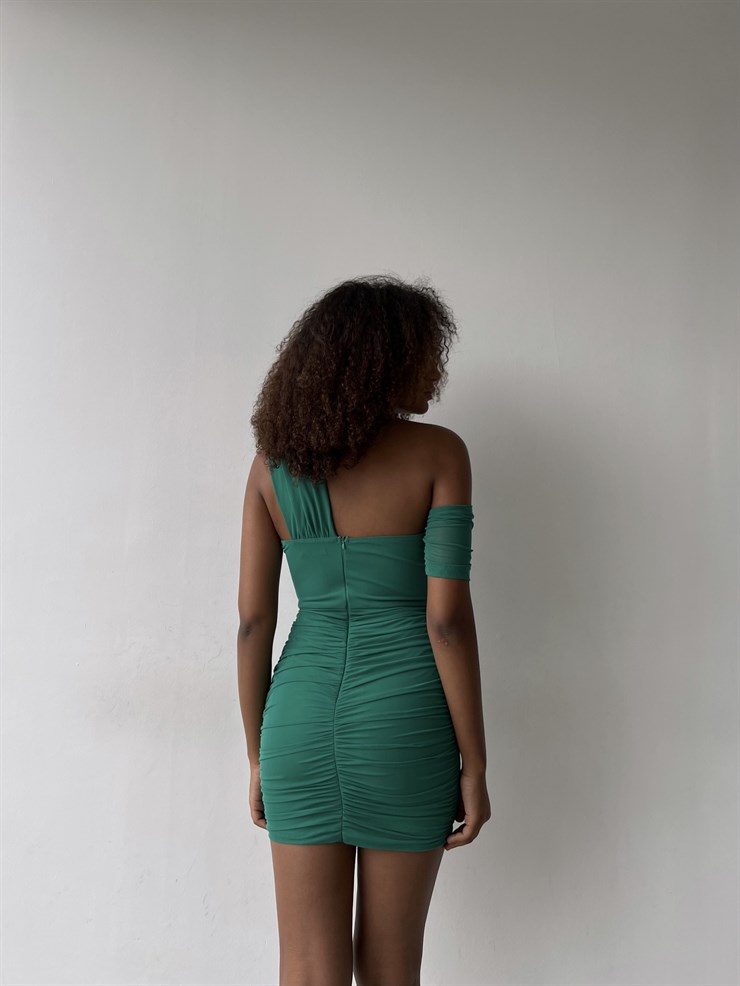 Göğüsü Pencere Detaylı Drapeli Tek Omuz Zanna Kadın Yeşil Mini Elbise 22Y000399