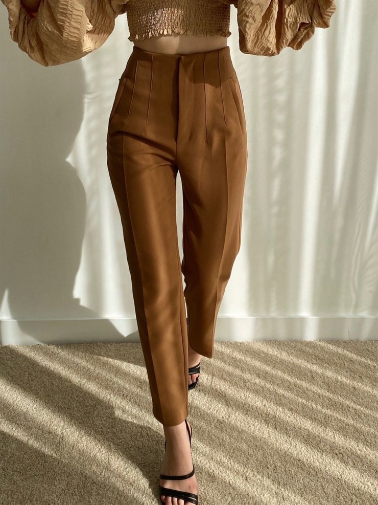 Havuç Model Dekoratif Pensli Yüksek Bel Kadın Kahverengi Pantolon 21K000071