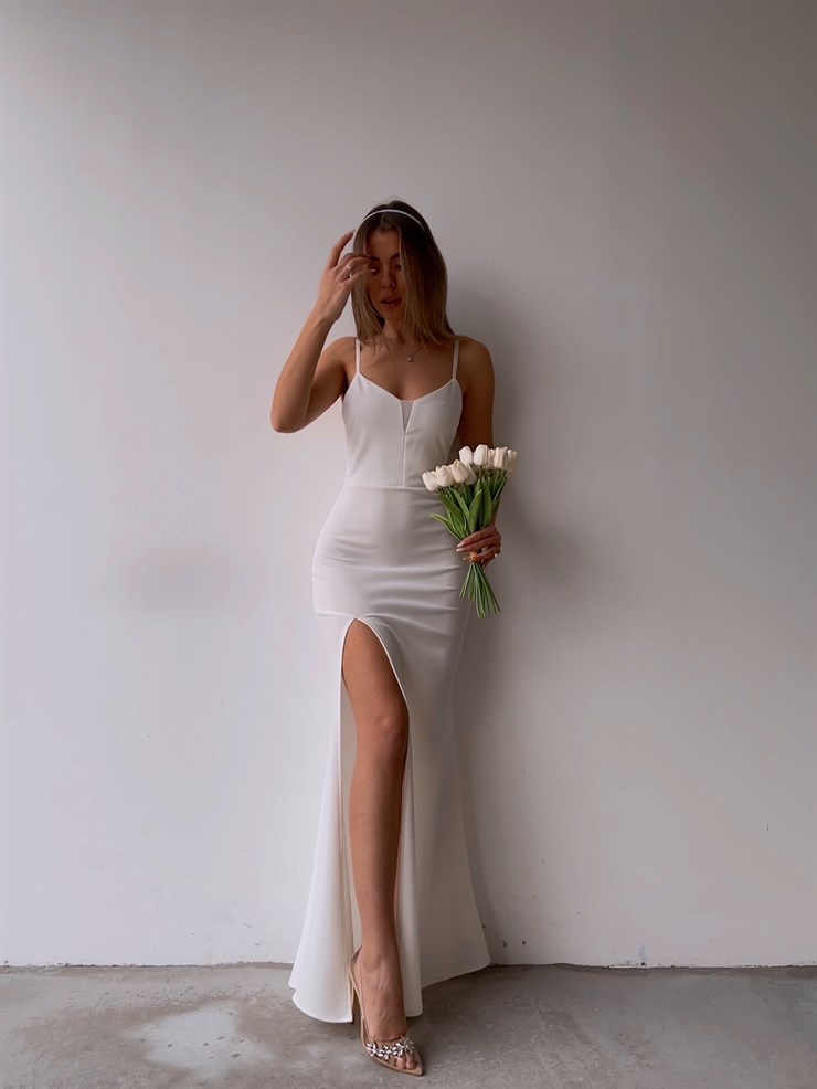 İnce Askılı Önden Yırtmaçlı Uzun Lisbeth Kadın Beyaz Elbise 22K000581