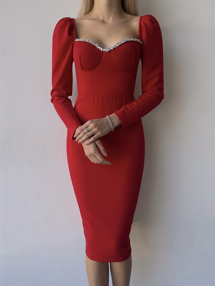 Kalp Yaka Göğüs Çevresi Taş Detaylı Uzun Kollu Libero Kadın Kırmızı Midi Boy Elbise 23K000102