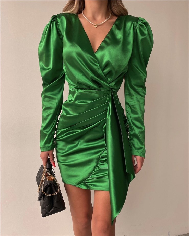 Kuruvaze Yaka Eteği Büzgülü Saten Berangaria Kadın Yeşil Elbise 22K000242