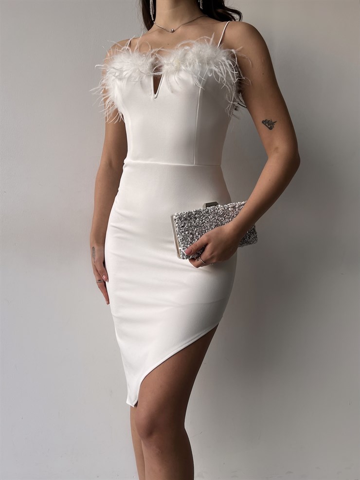 İnce Askılı Önü Tüy Detay Asimetrik Kesim Lora Kadın Beyaz Elbise 23K000394
