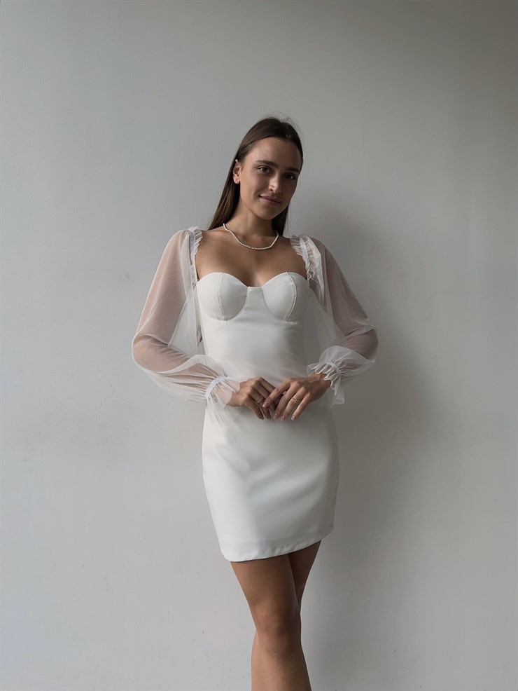 Uzun Tül Lastik Kol Kalp Yaka Göğüs Pedli Ohanna Kadın Beyaz Mini Elbise 23K000041